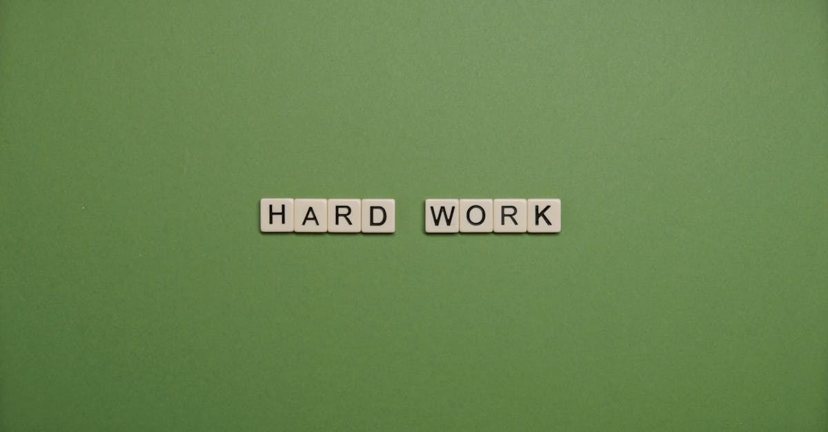 凤凰如何合理利用贫民市场，销售自己的产品或服务？